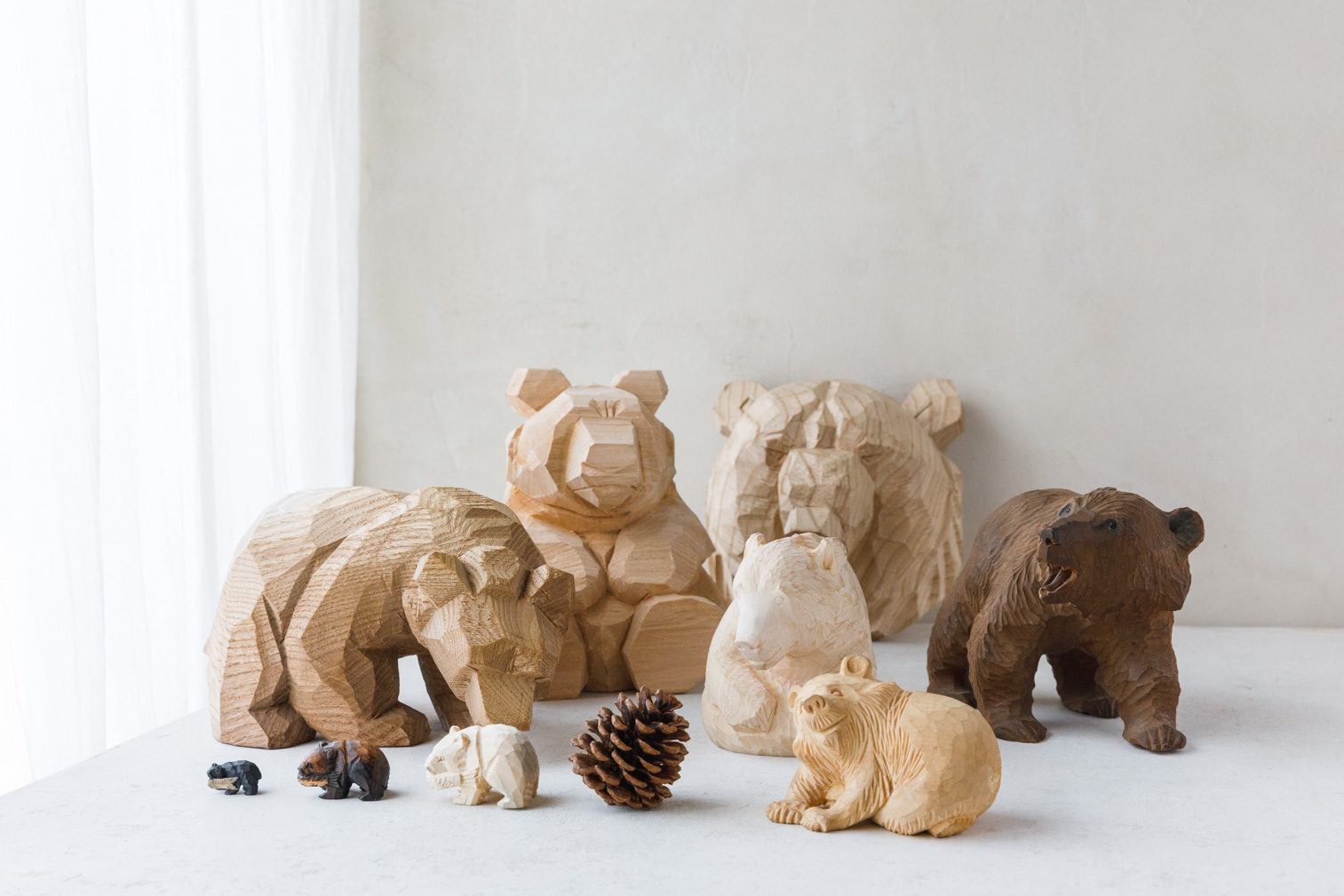 小さめ 木彫り熊 2頭セット