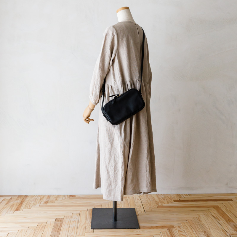 ECKEPUNKT ONLINE STORE / Yammart - rectangle shoulder bag (black)